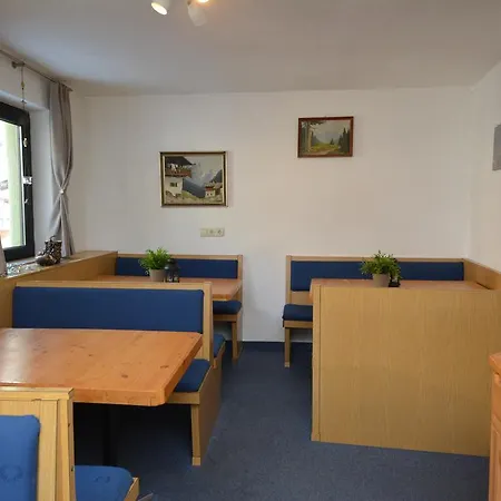 Haus Arnold By Châtel Reizen Alojamento de Acomodação e Pequeno-almoço 3*