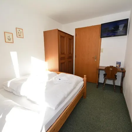 Haus Arnold By Châtel Reizen Alojamento de Acomodação e Pequeno-almoço 3*