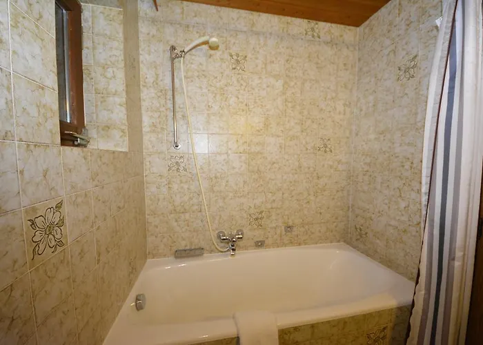 住宿加早餐酒店 Haus Arnold By Chatel Reizen 3*