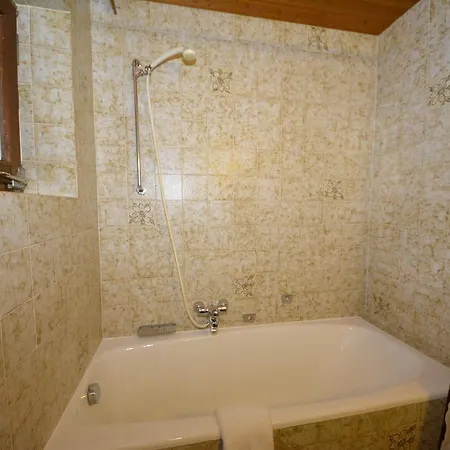 Bed & Breakfast Haus Arnold By Chatel Reizen 3*