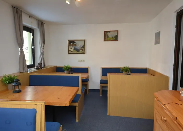 Haus Arnold By Chatel Reizen فندق مبيت وإفطار 3*