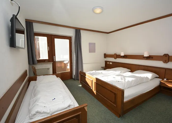 فندق مبيت وإفطار Haus Arnold By Chatel Reizen