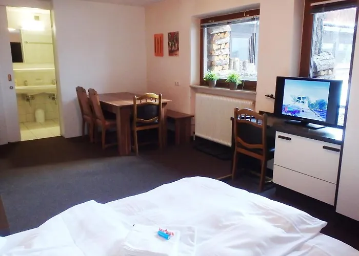 Haus Arnold By Chatel Reizen فندق مبيت وإفطار